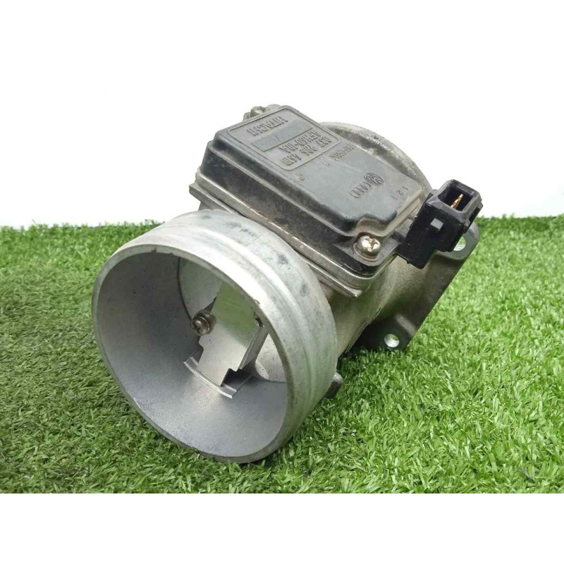 Recambio de caudalimetro para audi a4 berlina (b5) 1.8 20v referencia OEM IAM 037906461B-AFH6010A 3.PINES HITACHI