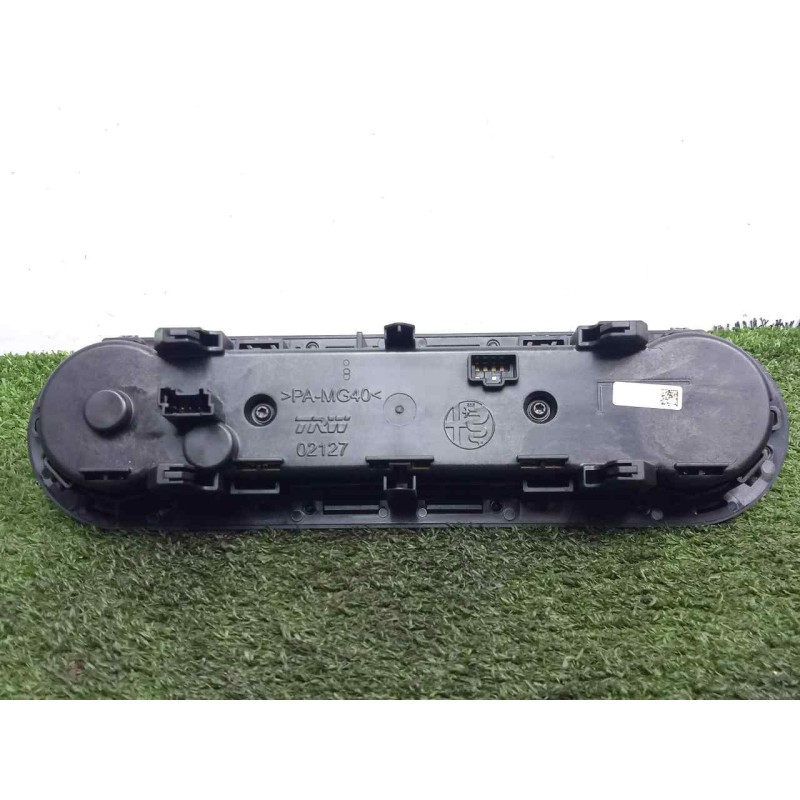 Recambio de mando climatizador para alfa romeo stelvio (630) 2.2 jtdm cat referencia OEM IAM 01561506100 TRW 