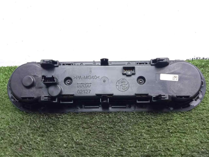 Recambio de mando climatizador para alfa romeo stelvio (630) 2.2 jtdm cat referencia OEM IAM 01561506100 TRW 