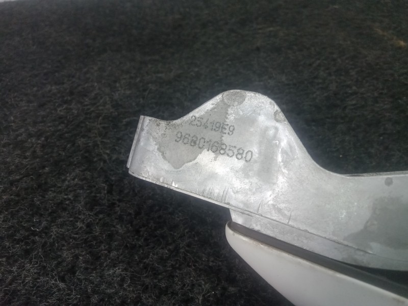 Recambio de maneta exterior delantera derecha para peugeot 208 1.2 12v vti referencia OEM IAM 9680168580  