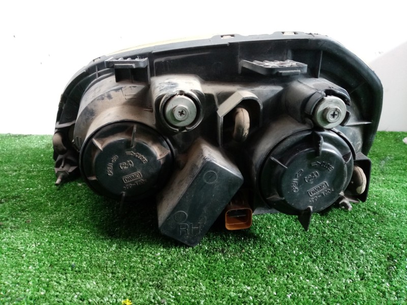 Recambio de faro derecho para daewoo nubira berlina 1.6 cat referencia OEM IAM  MOD 2003 