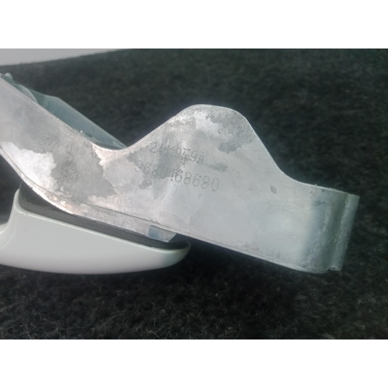 Recambio de maneta exterior delantera izquierda para peugeot 208 1.2 12v vti referencia OEM IAM 9680168680  