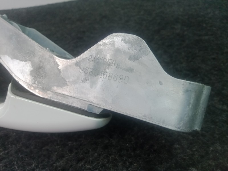 Recambio de maneta exterior delantera izquierda para peugeot 208 1.2 12v vti referencia OEM IAM 9680168680  