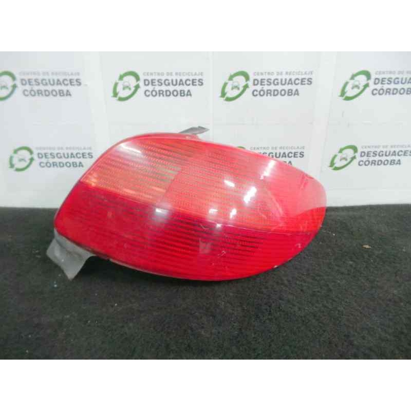 Recambio de piloto trasero derecho para peugeot 206 berlina 1.9 diesel referencia OEM IAM  1.SERIE 