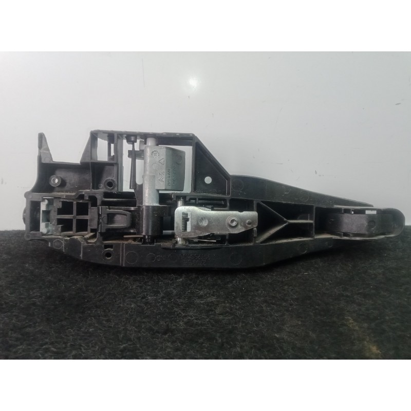 Recambio de maneta exterior trasera izquierda para peugeot 208 1.2 12v vti referencia OEM IAM 9672961180  
