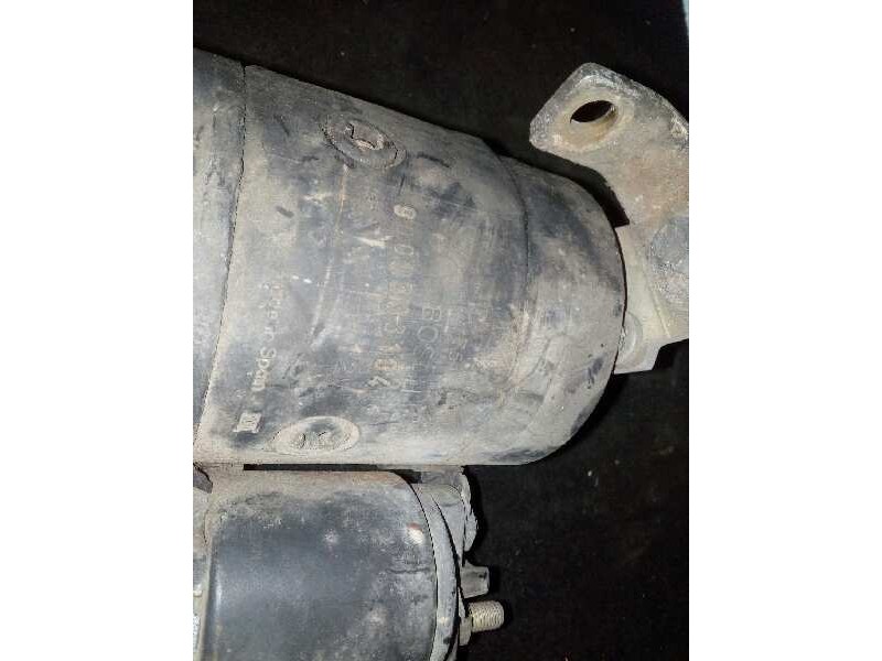 Recambio de motor arranque para peugeot 205 berlina 1.4 referencia OEM IAM 9000333104  BOSCH