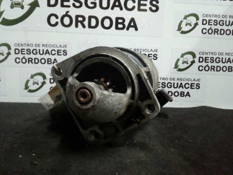 Recambio de motor arranque para peugeot 205 berlina 1.4 referencia OEM IAM 9000333104  BOSCH