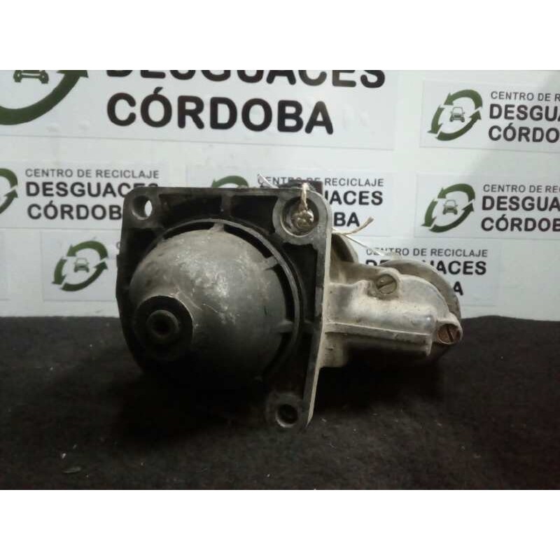 Recambio de motor arranque para peugeot 205 berlina 1.4 referencia OEM IAM 9000333104  BOSCH