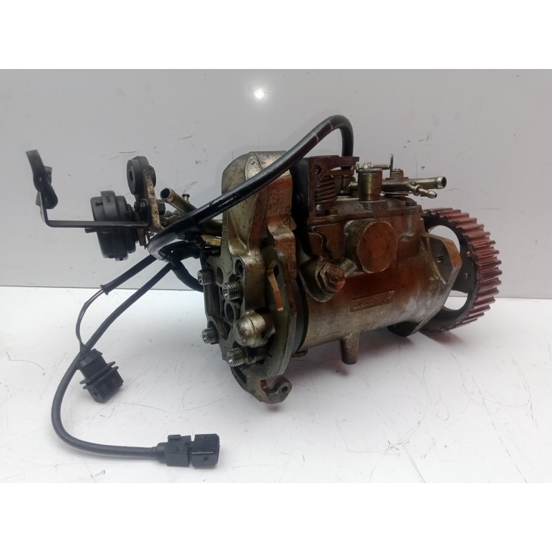 Recambio de bomba inyeccion para mitsubishi carisma berlina 4 (da0) 1.9 turbodiesel referencia OEM IAM R8448B260A  