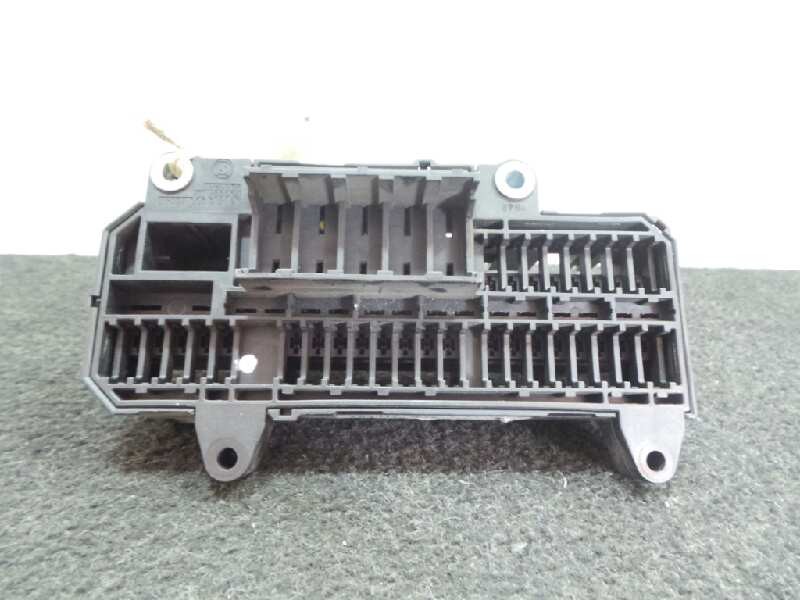 Recambio de caja reles / fusibles para bmw serie 7 (e65/e66) 3.0 turbodiesel cat referencia OEM IAM 5537494  