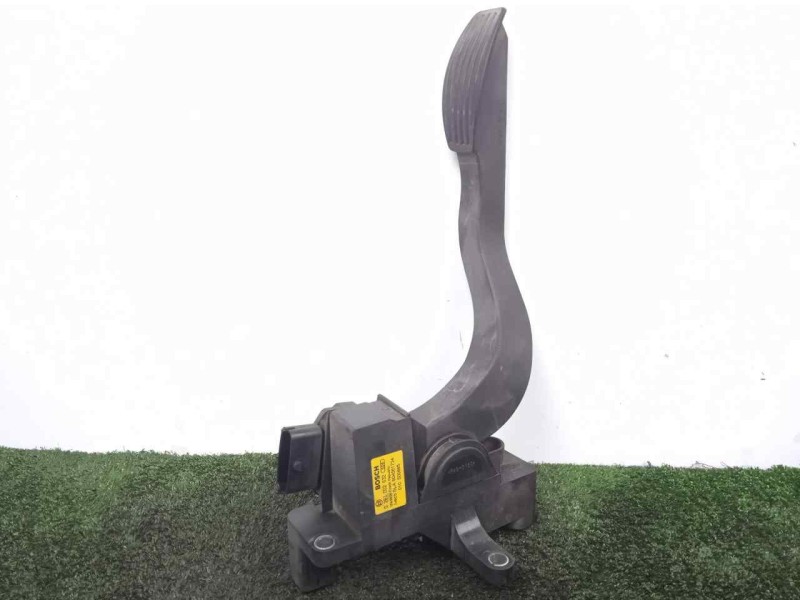 Recambio de potenciometro pedal para iveco daily pr 2.3 diesel cat referencia OEM IAM 0281002632-504061734  