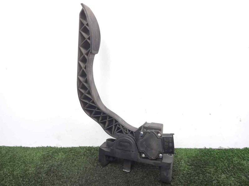 Recambio de potenciometro pedal para iveco daily pr 2.3 diesel cat referencia OEM IAM 0281002632-504061734  