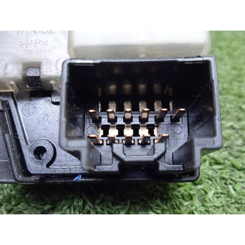 Recambio de mando limpia para mazda 3 berlina (bk) 1.6 cd diesel cat referencia OEM IAM SINREFERENCIA  