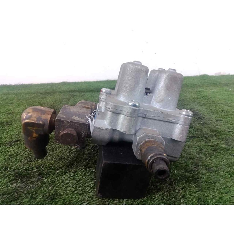 Recambio de valvula aire adicional para daf serie 45.150 5.9 diesel referencia OEM IAM 2222400  