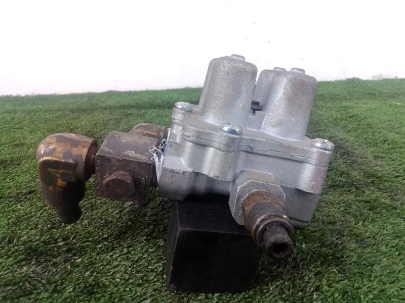 Recambio de valvula aire adicional para daf serie 45.150 5.9 diesel referencia OEM IAM 2222400  
