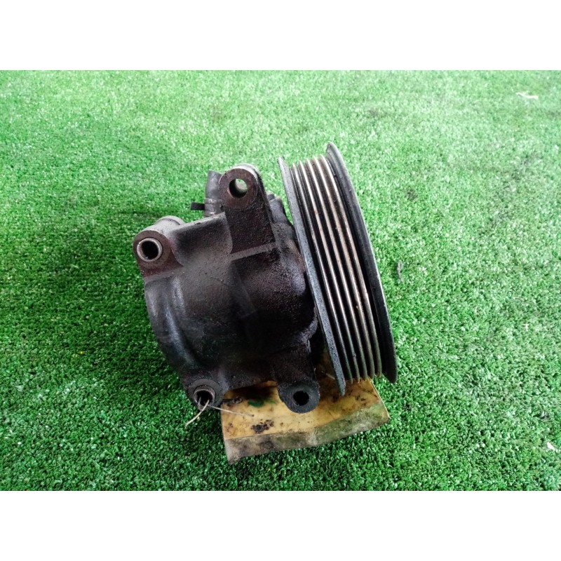 Recambio de bomba direccion para ford focus berlina (cak) 2.0 16v cat referencia OEM IAM   