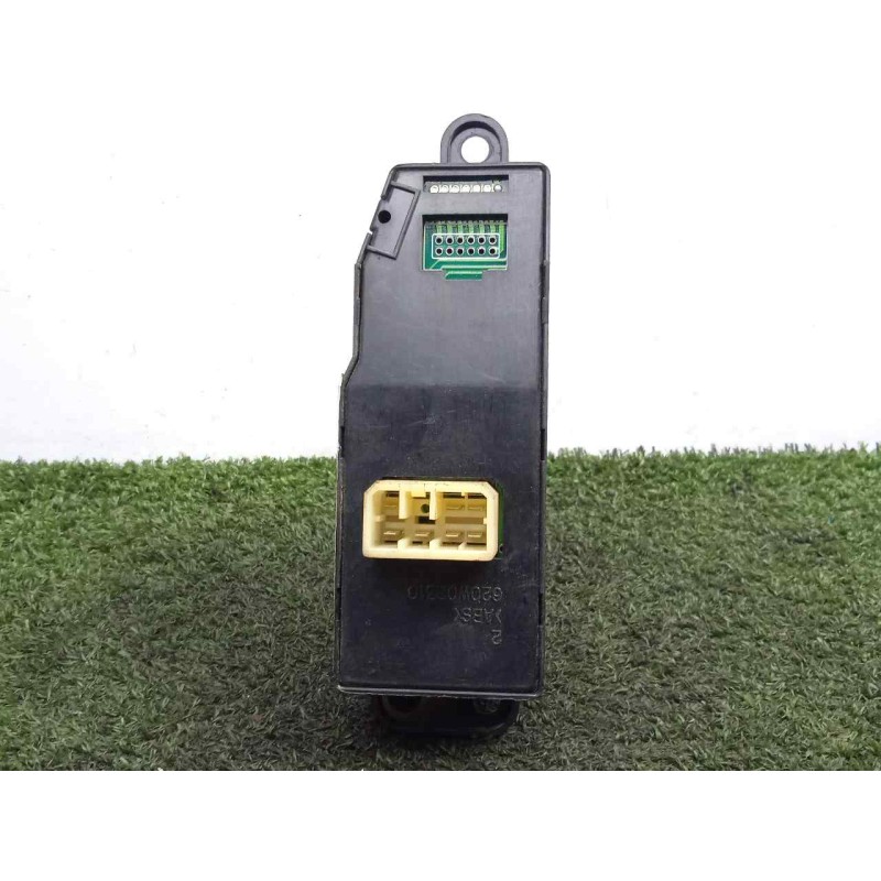 Recambio de mando elevalunas delantero izquierdo para hyundai h 1 2.5 turbodiesel referencia OEM IAM 935704A000-935704A100 H1- 