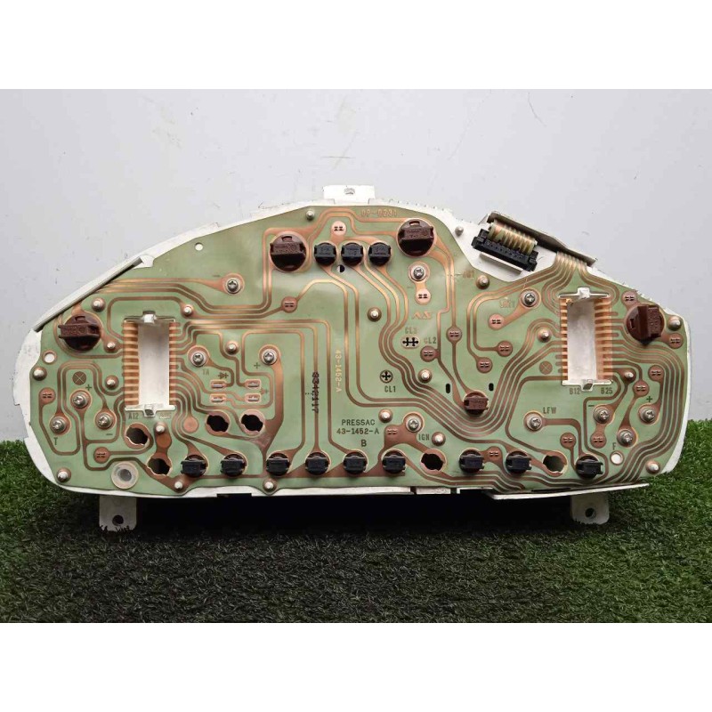 Recambio de cuadro instrumentos para mitsubishi carisma berina 5 (da0) 1.6 cat referencia OEM IAM MR381017  
