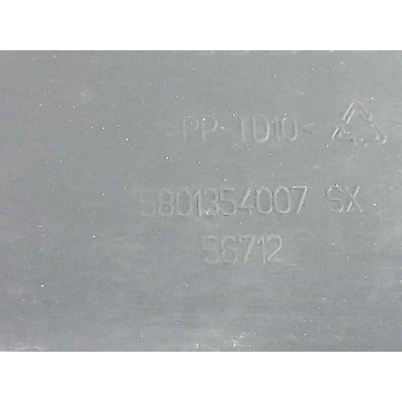 Recambio de aletin delantero izquierdo para iveco daily furgón 2.3 diesel referencia OEM IAM 5801354007SX-5801354007  