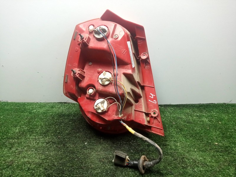 Recambio de piloto trasero derecho para chevrolet aveo 1.2 cat referencia OEM IAM SINREFERENCIA 09-11 5.PUERTAS