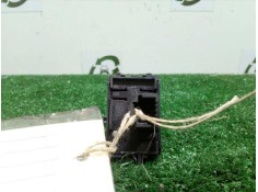 Recambio de mando elevalunas trasero derecho para renault laguna iii 1.5 dci diesel referencia OEM IAM E30176 1.BOTON 1.CONECTOR 2