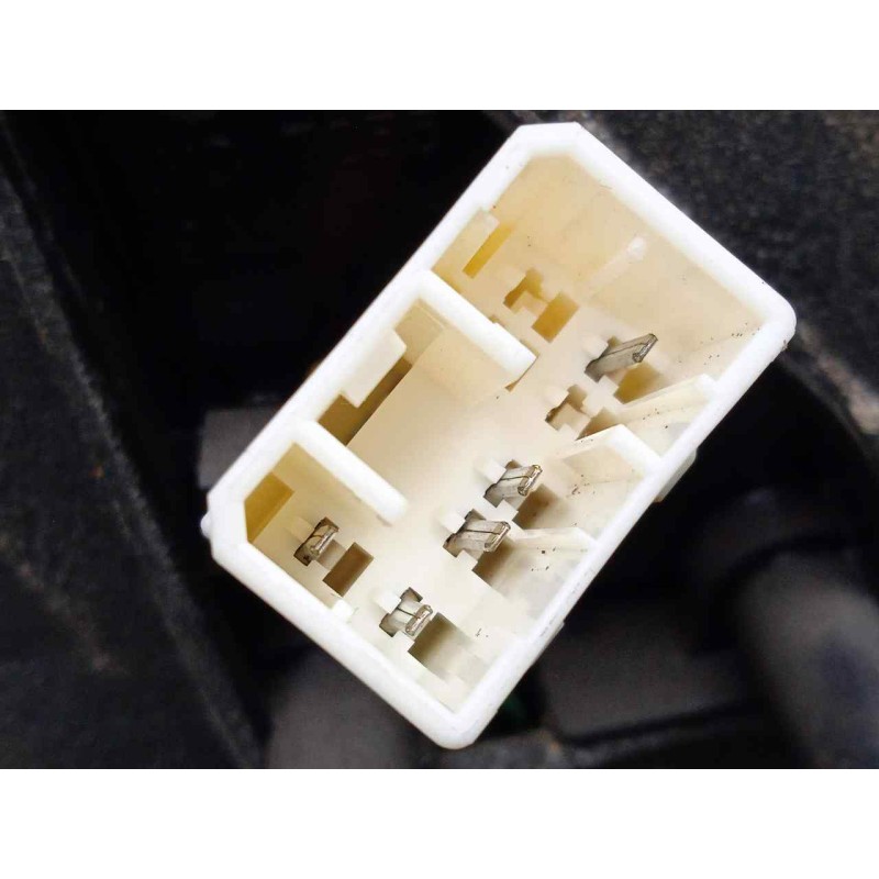 Recambio de retrovisor izquierdo para chevrolet aveo 1.2 cat referencia OEM IAM SINREFERENCIA ELECTRICO - 5.CABLES ROJO