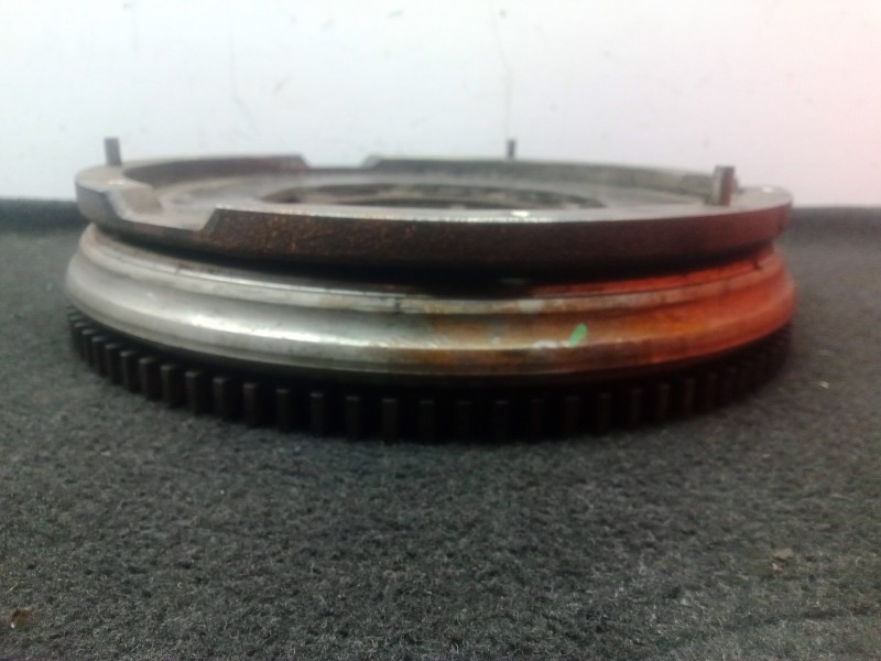 Recambio de volante motor para toyota avensis berlina (t25) 2.2 d-4d cat referencia OEM IAM 134500R010  