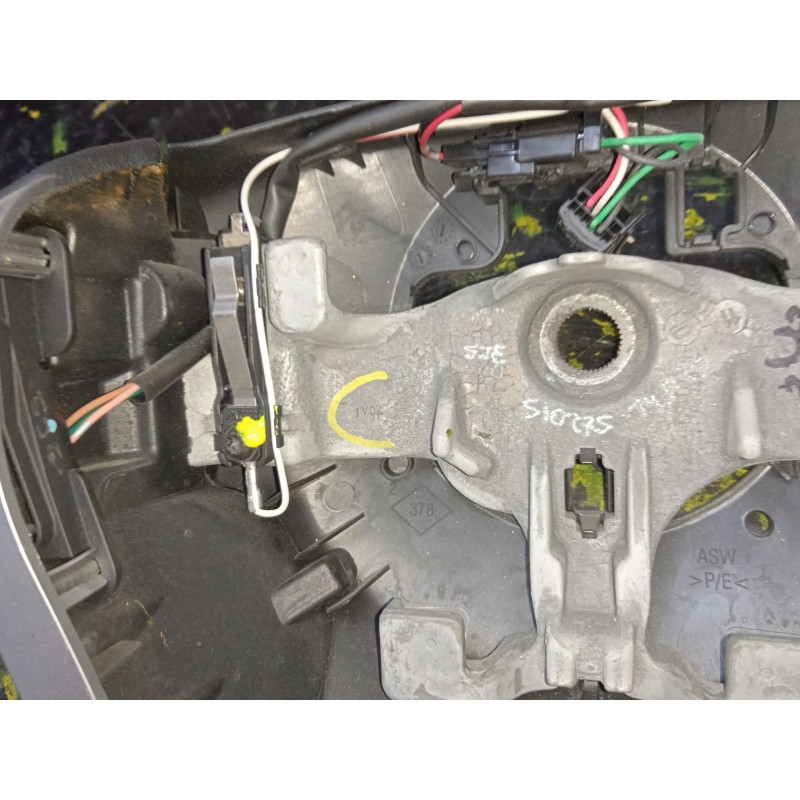 Recambio de volante para renault laguna iii 1.5 dci diesel referencia OEM IAM  CUERO 