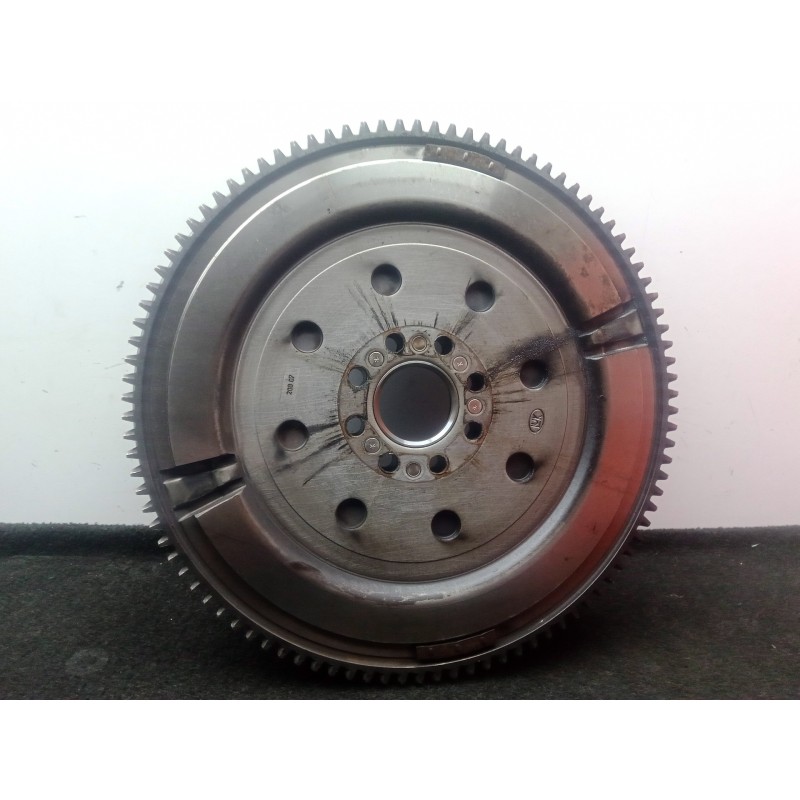 Recambio de volante motor para toyota avensis berlina (t25) 2.2 d-4d cat referencia OEM IAM 134500R010  