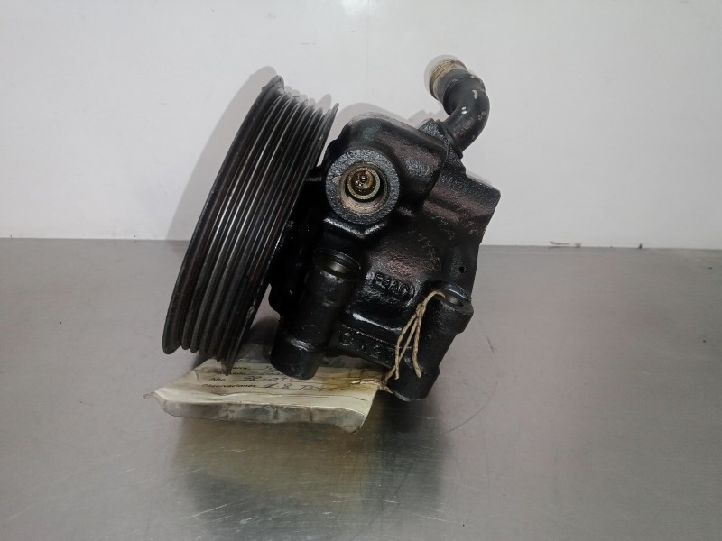 Recambio de bomba servodireccion para ford focus berlina (cak) 1.8 tdci cat referencia OEM IAM 3JB0303  