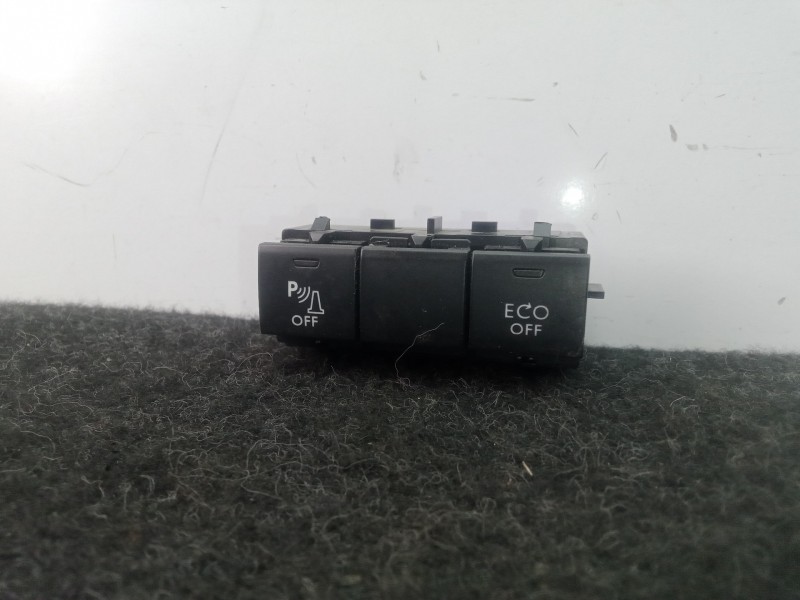 Recambio de mando multifuncion para peugeot 208 1.2 12v vti referencia OEM IAM 96750114ZD  