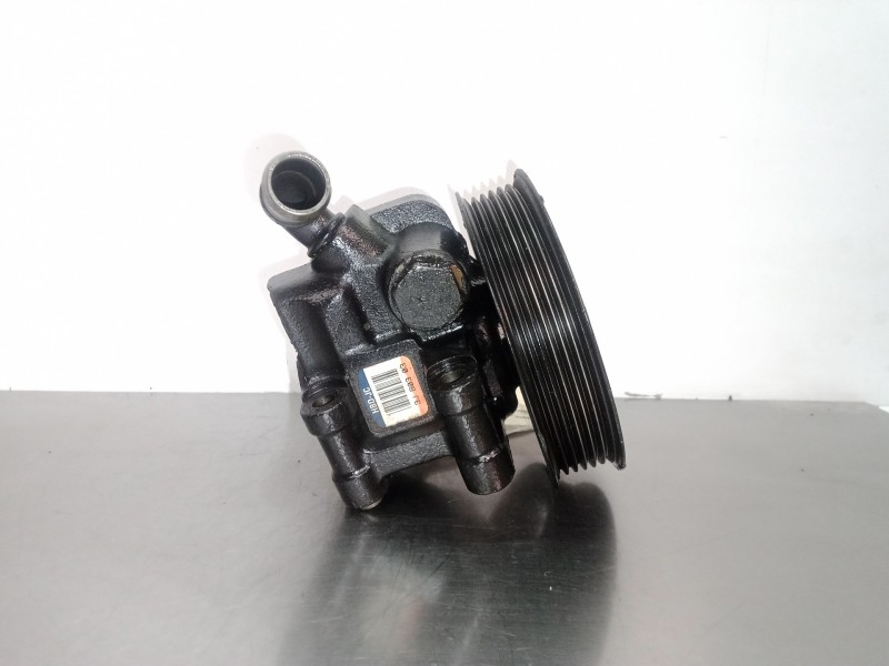 Recambio de bomba servodireccion para ford focus berlina (cak) 1.8 tdci cat referencia OEM IAM 3JB0303  