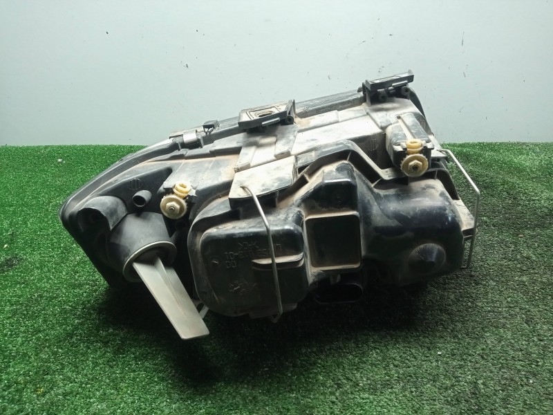 Recambio de faro izquierdo para audi a6 berlina (4b2) 2.5 tdi quattro referencia OEM IAM SINREFERENCIA 97-99 