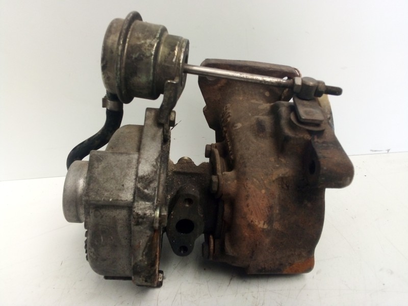 Recambio de turbocompresor para citroën xsara break 1.9 turbodiesel referencia OEM IAM K03352206  K03028AJ53838