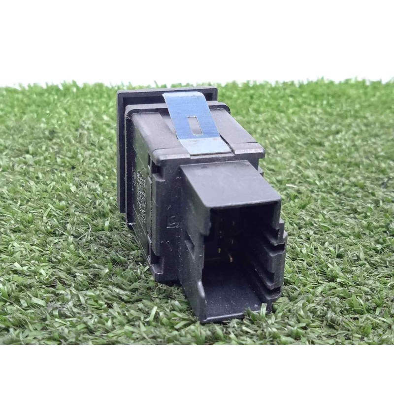 Recambio de warning para volkswagen polo (9n3) 1.2 referencia OEM IAM 6Q0953235A  5.PINES