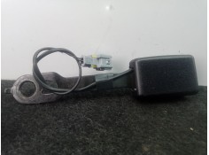 Recambio de enganche cinturon delantero izquierdo para peugeot 208 1.2 12v vti referencia OEM IAM 24019AFU  