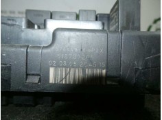 Recambio de caja reles / fusibles para volvo xc90 2.4 diesel cat referencia OEM IAM 8678449-518787205   2