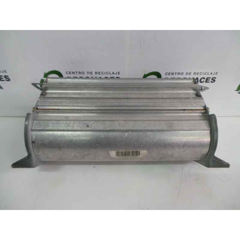 Recambio de airbag delantero derecho para mercedes-benz clase c (w203) berlina referencia OEM IAM 2038604405  