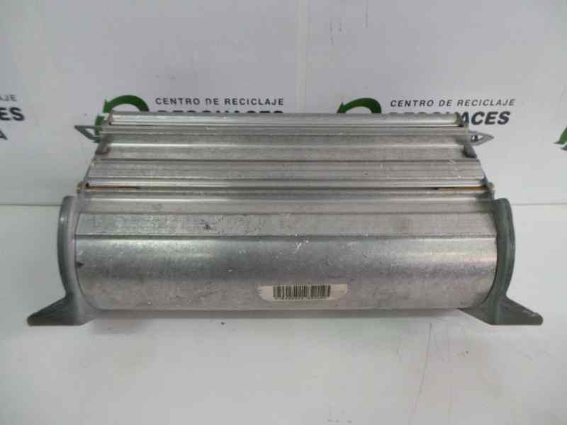 Recambio de airbag delantero derecho para mercedes-benz clase c (w203) berlina referencia OEM IAM 2038604405  
