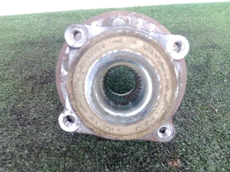 Recambio de rodamiento buje trasero para chevrolet captiva 2.0 diesel cat referencia OEM IAM 25903295 5X115 