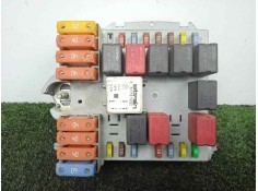 Recambio de caja reles / fusibles para fiat croma (194) 1.9 jtd 16v cat referencia OEM IAM 51738102  