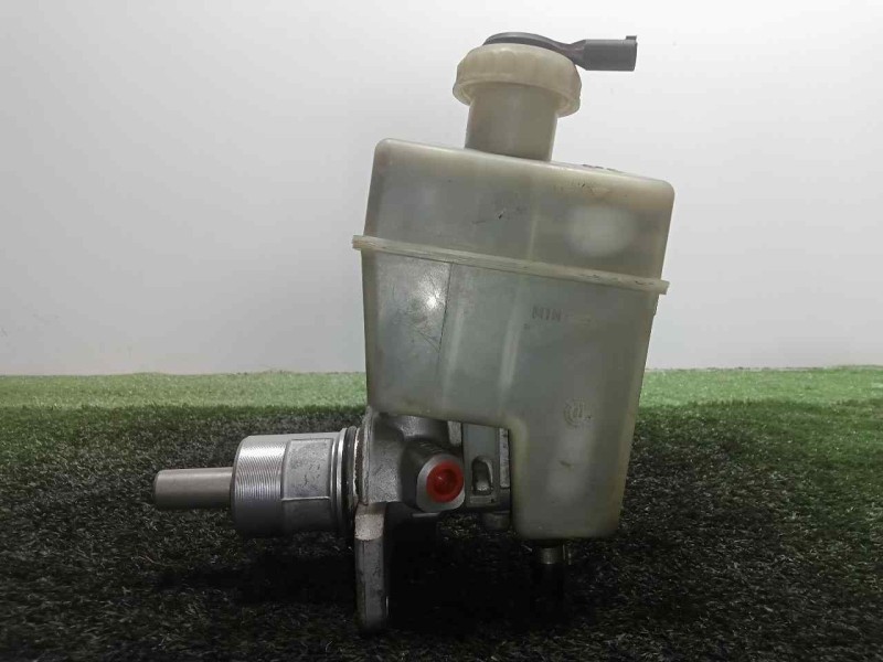 Recambio de bomba freno para land rover range rover (lm) 3.0 td6 referencia OEM IAM SJJ000040-SJY000050  