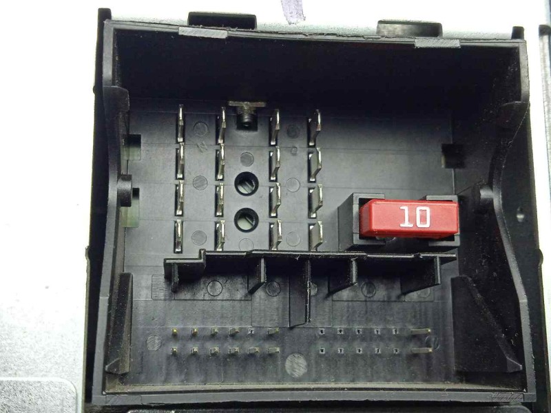 Recambio de sistema audio / radio cd para volkswagen polo (9n3) 1.2 referencia OEM IAM 6Q0035152E  