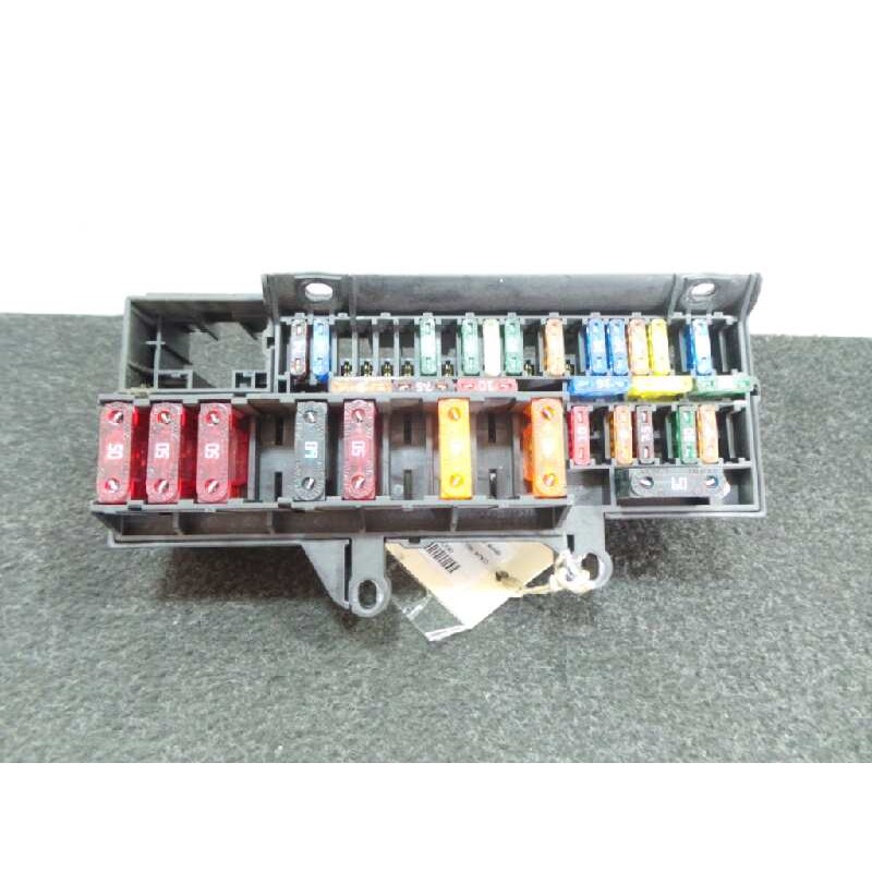 Recambio de caja reles / fusibles para bmw serie 7 (e65/e66) 3.6 v8 32v cat referencia OEM IAM   