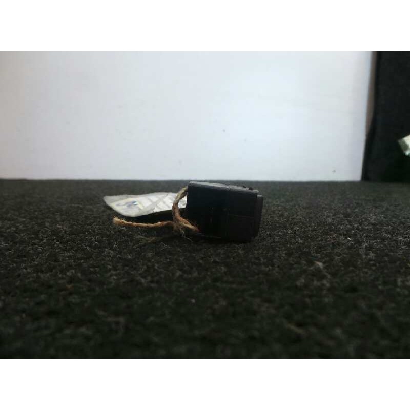 Recambio de mando elevalunas trasero izquierdo para volkswagen passat berlina (3b3) 1.9 tdi referencia OEM IAM 1J0959855  