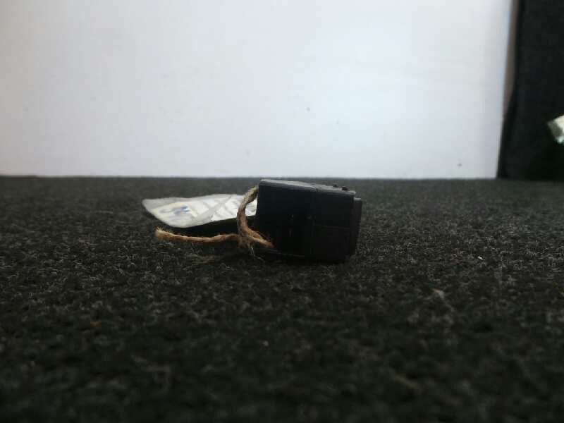 Recambio de mando elevalunas trasero izquierdo para volkswagen passat berlina (3b3) 1.9 tdi referencia OEM IAM 1J0959855  