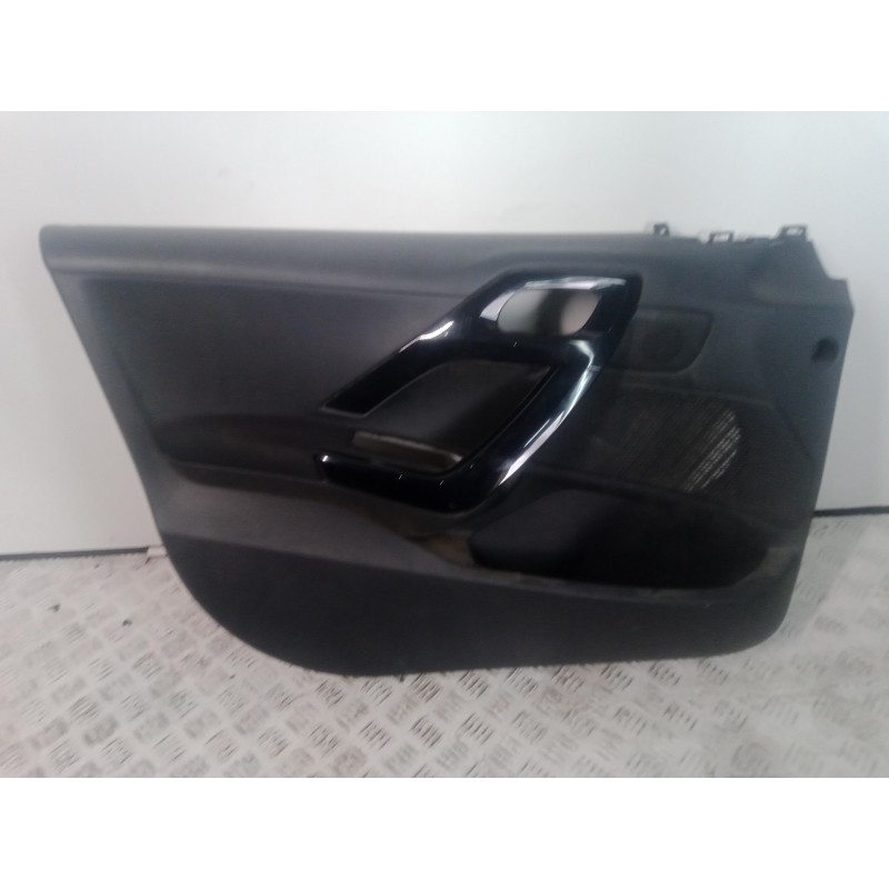 Recambio de guarnecido puerta delantera izquierda para peugeot 208 1.2 12v vti referencia OEM IAM 96763526ZD  