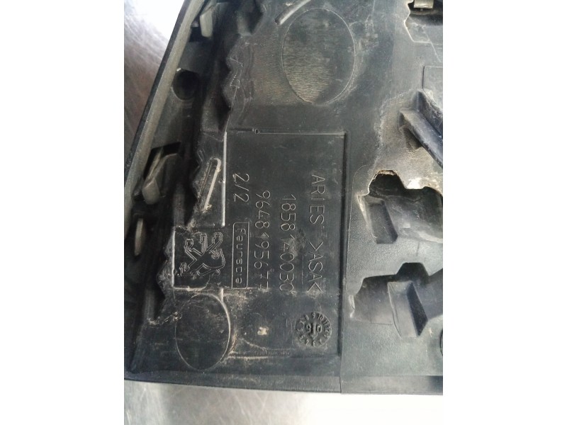 Recambio de rejilla paragolpes central para peugeot 407 sw 2.0 16v cat (rfj / ew10a) referencia OEM IAM   