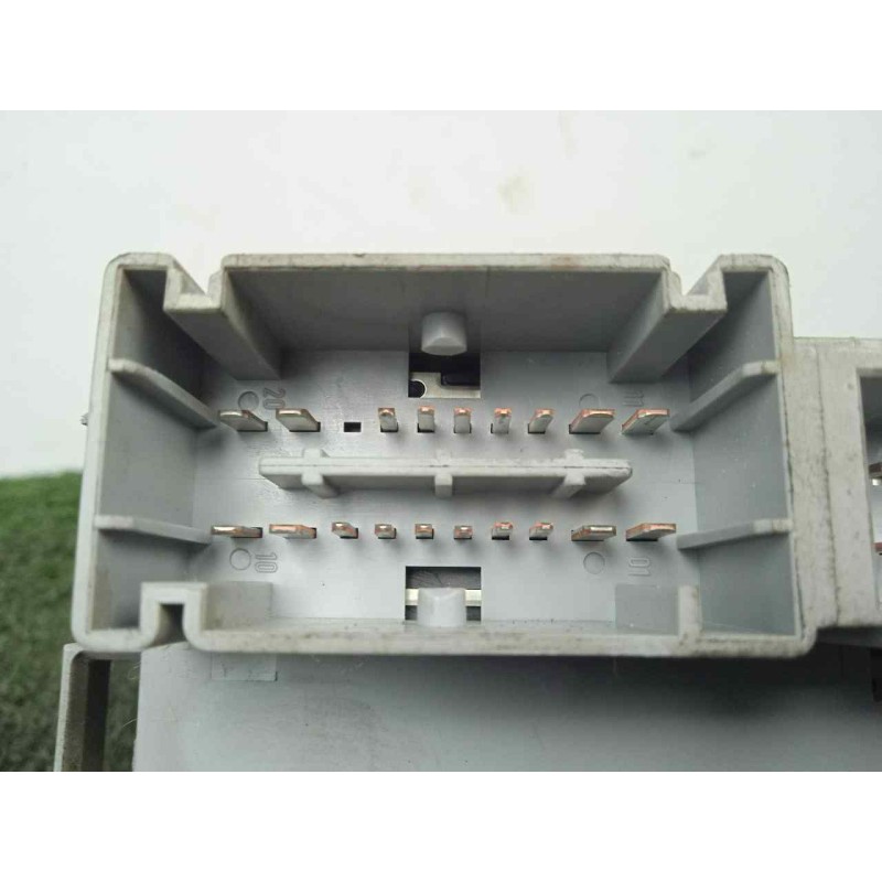 Recambio de caja reles / fusibles para fiat croma (194) 1.9 jtd 16v cat referencia OEM IAM 46846745-46846745CPL  