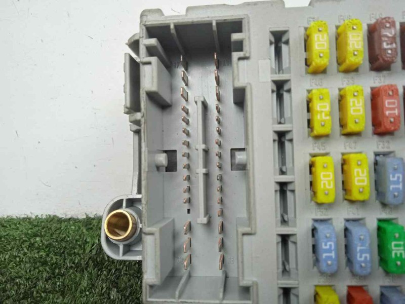 Recambio de caja reles / fusibles para fiat croma (194) 1.9 jtd 16v cat referencia OEM IAM 46846745-46846745CPL  